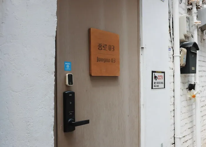 Jongno Private House 6min To Changsin Station & Near Ddp